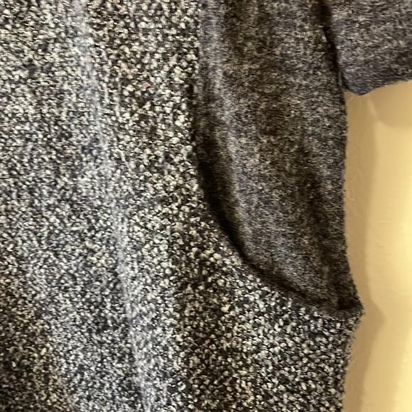 Sweater dress/tunic with pockets. Great, used condition. - Picture 4 of 6